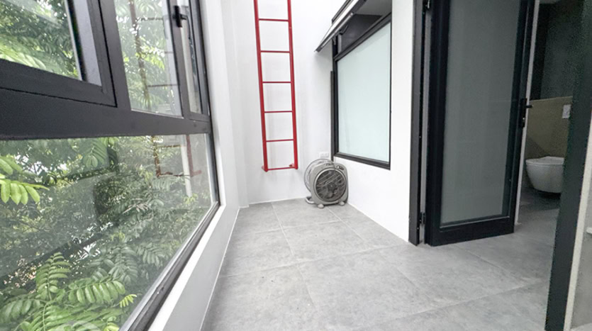 Fully Furnished House for Lease in Bac Cau, Long Bien