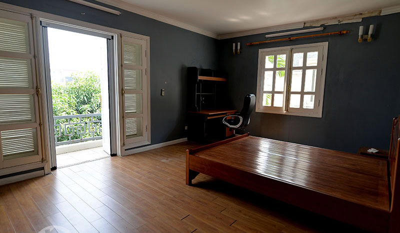 Large 5 bed villa with garden for rent in Ciputra