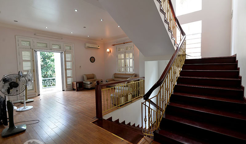 Large 5 bed villa with garden for rent in Ciputra