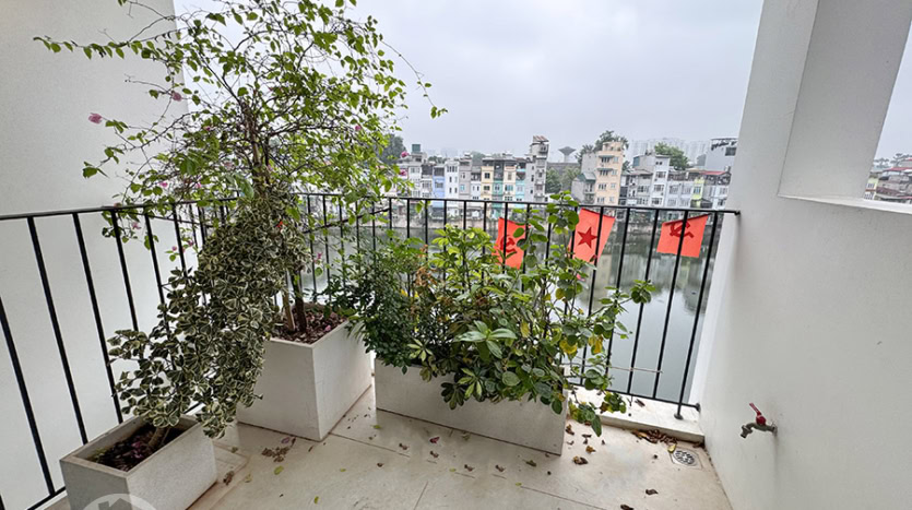 Modern 3-Bedroom Lakefront House for Rent in Long Bien