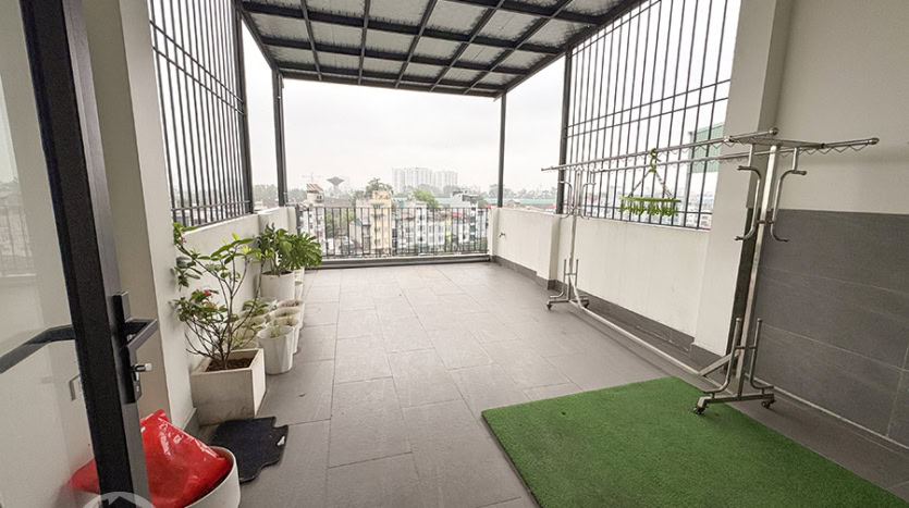 Modern 3-Bedroom Lakefront House for Rent in Long Bien