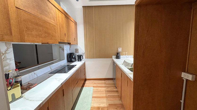 Modern 3-Bedroom Lakefront House for Rent in Long Bien