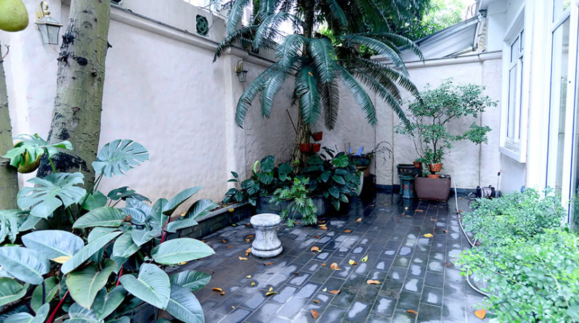 Furnished 5 beds house to let close to UNIS in Ciputra