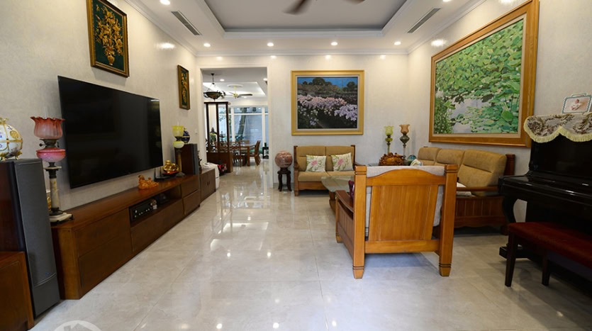 Furnished 5 beds house to let close to UNIS in Ciputra