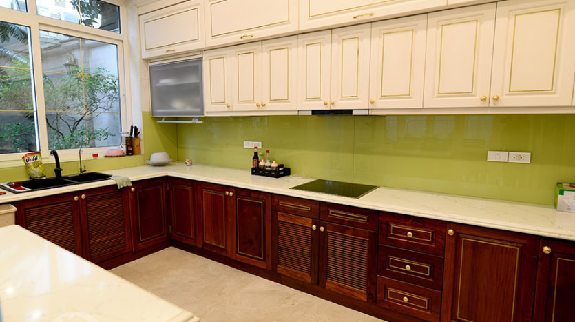Furnished 5 beds house to let close to UNIS in Ciputra