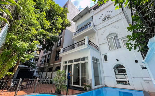Furnished house for rent in Tay Ho with swimming pool and garden