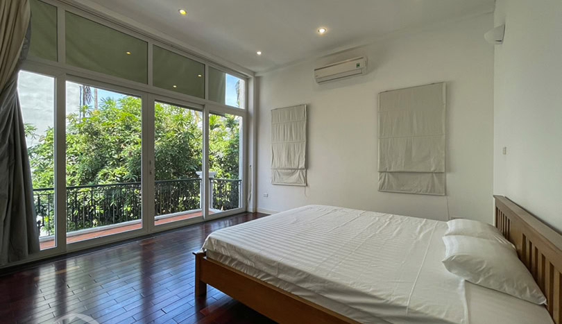 Furnished house for rent in Tay Ho with swimming pool and garden