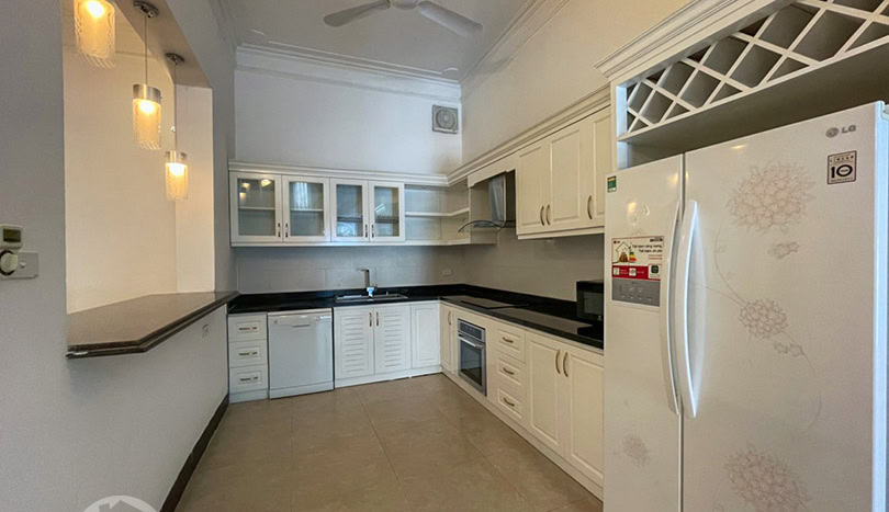 Furnished house for rent in Tay Ho with swimming pool and garden