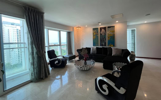 Golf course view 4 bedroom apartment for rent