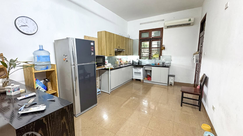 Furnished 5 bed house to rent with outdoor space in Bo De district