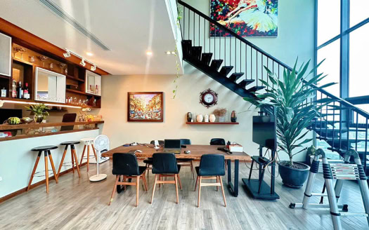 Spacious 3 bedroom apartment for rent at PentStudio