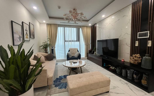 Spacious 4 bedroom family apartment for rent at Sunshine City