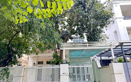 Spacious and Furnished 5-Bedroom House for Rent in Ciputra – T Block