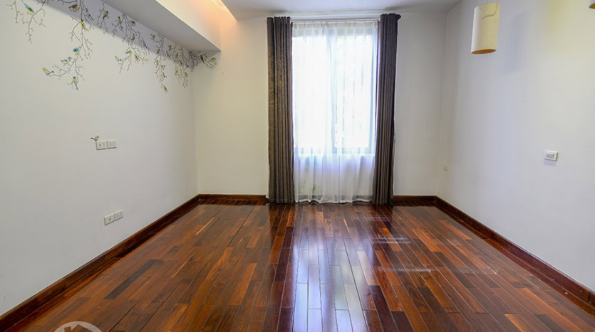 Unfurnished 6-Bedroom House with Garden for Rent in Ciputra