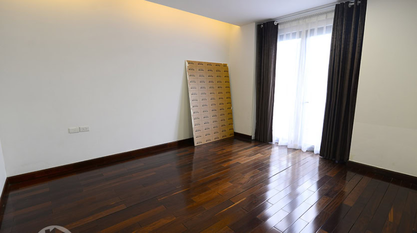 Unfurnished 6-Bedroom House with Garden for Rent in Ciputra