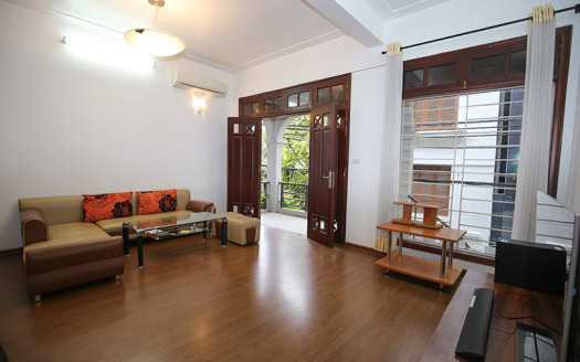 Well maintained house for rent in Xuan Dieu