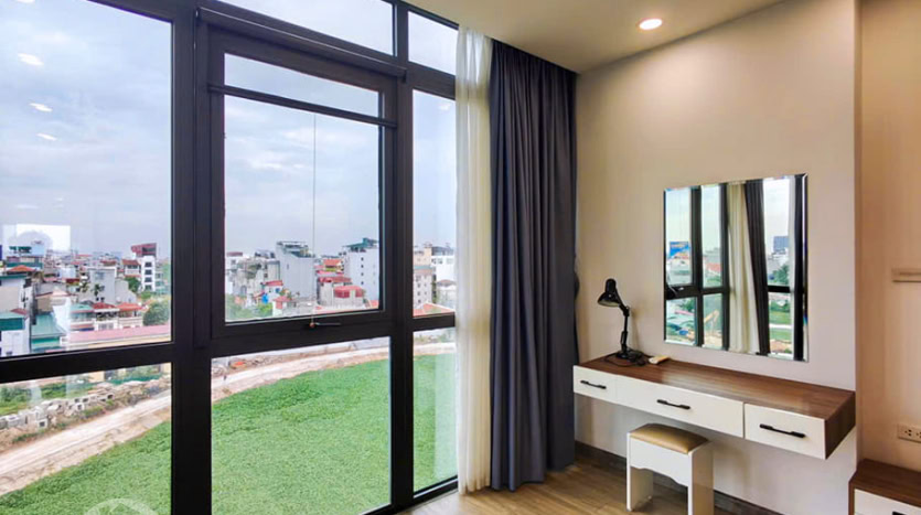 2 bedroom apartment with terrace to rent overlooking Tay Ho lake