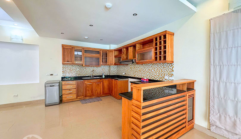6-Bed Unfurnished House with Swimming Pool for Rent in Tay Ho