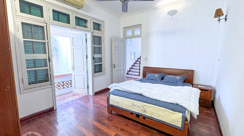 Furnished garden house to rent in Tay Ho 3 bed 3 bath