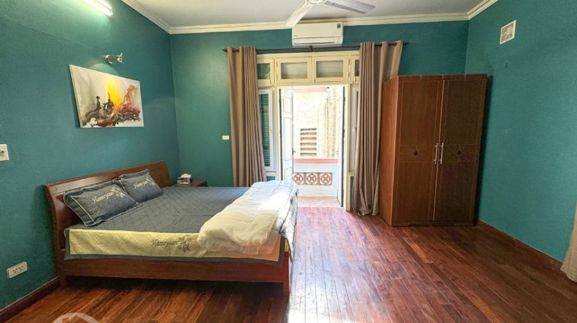 Furnished garden house to rent in Tay Ho 3 bed 3 bath