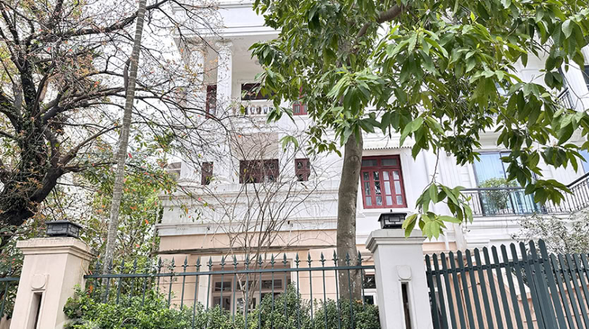 Unfurnished 5-Bedroom Villa with Garden for Rent in Ciputra Hanoi