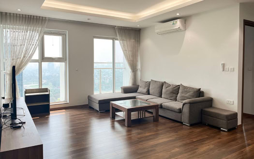 Modern 3 bedroom apartment with study room for rent in L3