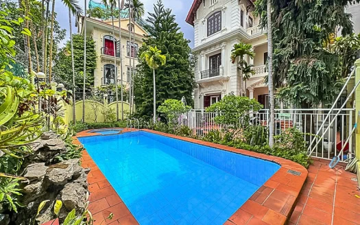 Unfurnished House with Garden & Swimming Pool in Tay Ho