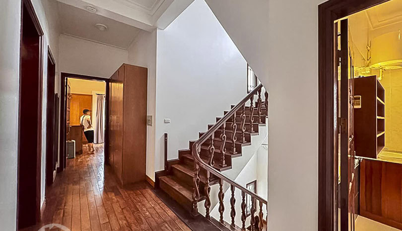 Unfurnished House with Garden & Swimming Pool in Tay Ho
