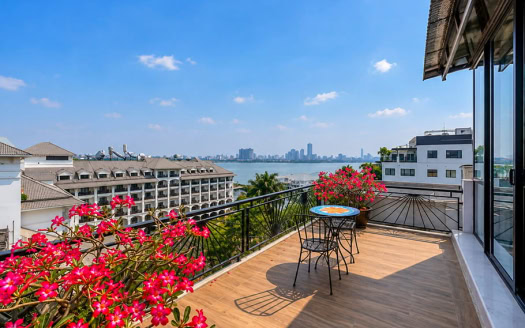 Lake view serviced 2 bedroom apartment for rent in Tu Hoa