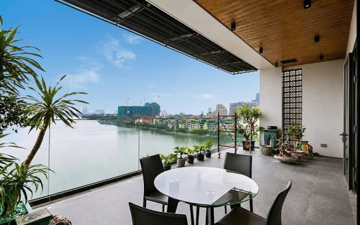 New Duplex 3-Bedroom Apartment with West Lake Views