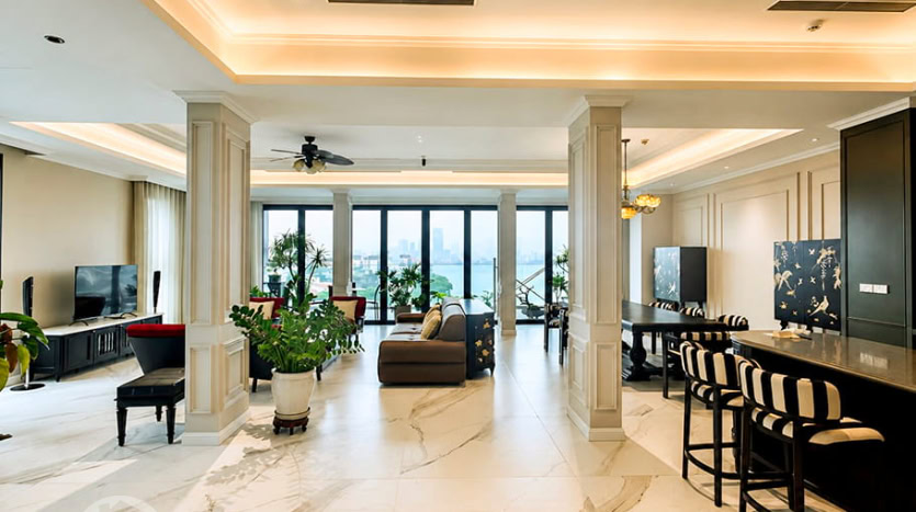 New Duplex 3-Bedroom Apartment with West Lake Views