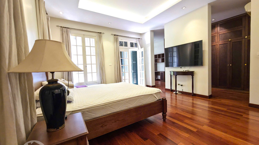 Furnished 4-Bedroom Garden House for Rent in Tay Ho – Yen Phu