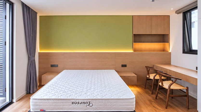 New 2-Bedroom Apartment with West Lake View for Rent