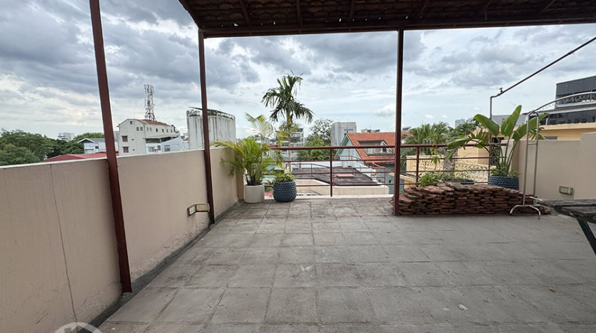 Renovated 4-Bedroom House with Garden for Rent in Long Bien