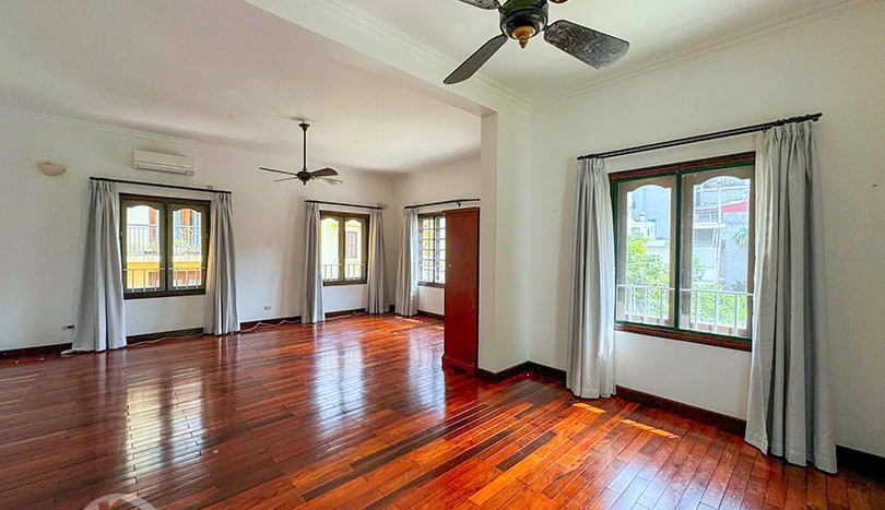 Villa with Large Swimming Pool & Garden for Rent in Tay Ho