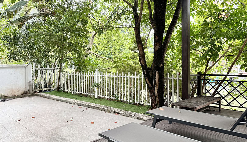 4-Bed House with Garden for Rent in Vinhomes Riverside Hanoi