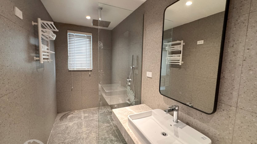 4-Bedroom House with Elevator for Rent in Bo De close to LFAY