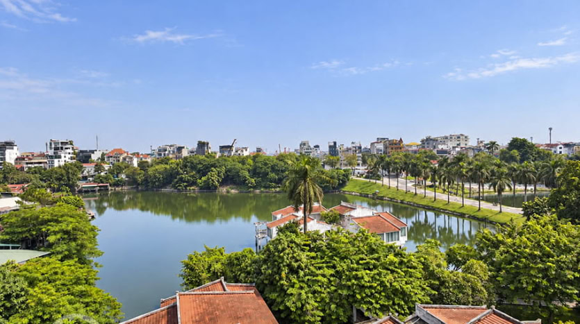 4-Beds Serviced Apartment with West Lake Views for Rent in Hanoi