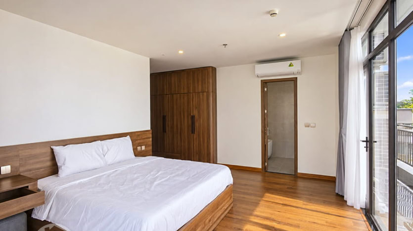 4-Beds Serviced Apartment with West Lake Views for Rent in Hanoi