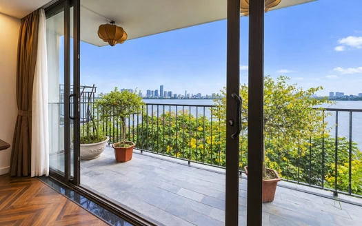 Beautiful lake view 3 bedroom apartment in Tay Ho