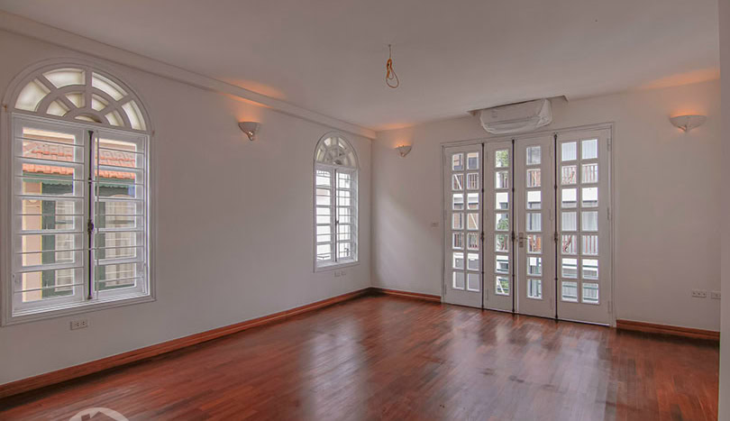 Bright Unfurnished 4-Bedroom House for Rent in Tay Ho, Hanoi