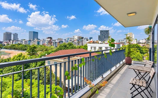 Well furnished 90 sqm serviced apartment in Trinh Cong Son